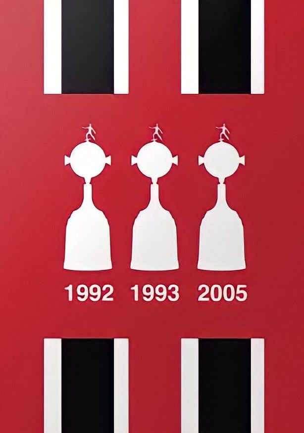 Parede do Morumbi com as três taças da Libertadores: 1992, 1993 e 2005